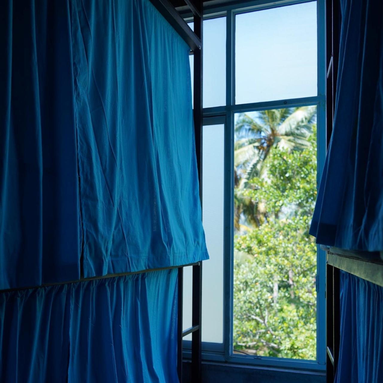 Cycling Backpacker Hostel & Cafe ウナワトゥナ エクステリア 写真