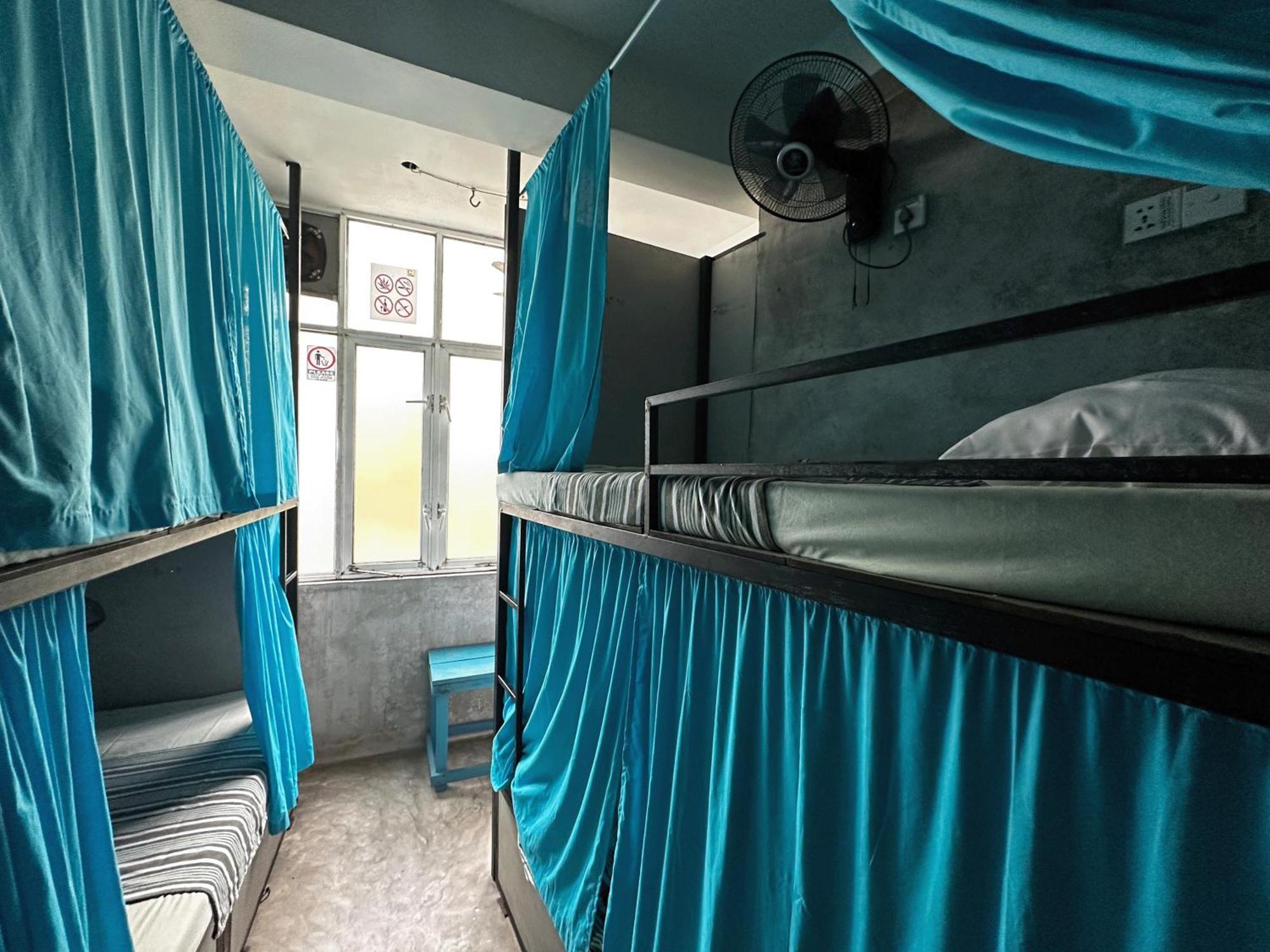 Cycling Backpacker Hostel & Cafe ウナワトゥナ エクステリア 写真