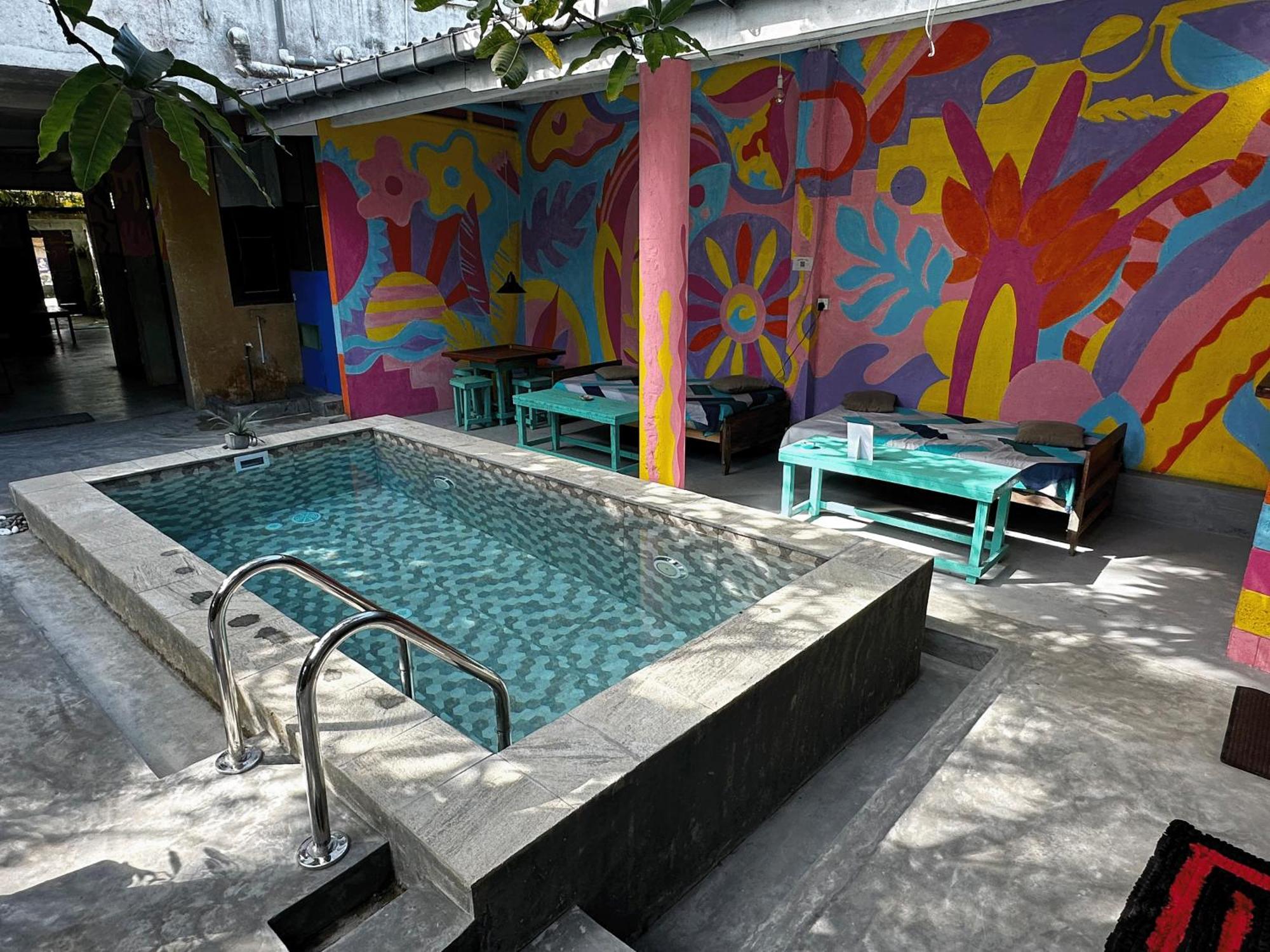 Cycling Backpacker Hostel & Cafe ウナワトゥナ エクステリア 写真